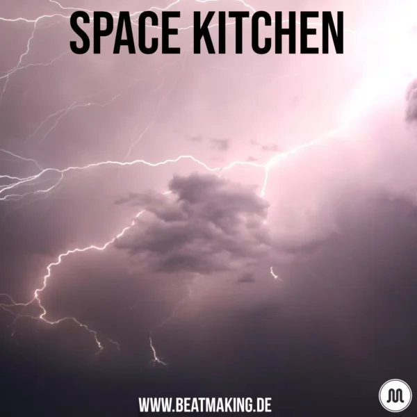 Space Kitchen von PDHBeats Cover, Blitze am Himmel mit Wolken in lila gefärbt